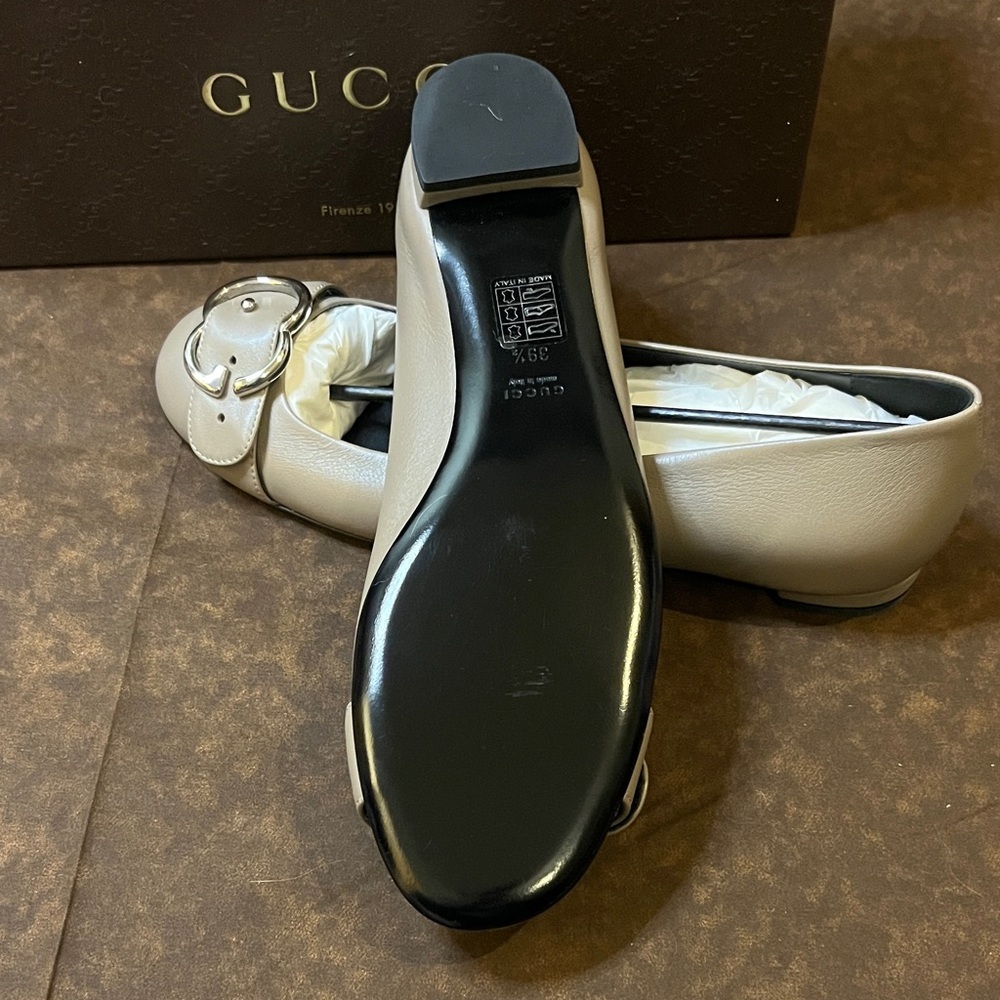 Gucci Buckle Flats Sz 39.5 - Picture 4 of 9